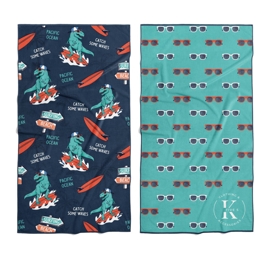 Serviette en microfibre dinosaure surfant