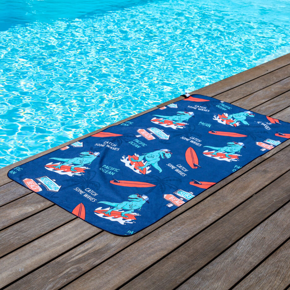 Serviette en microfibre - Dinosaure surfant