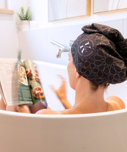 Serviette cheveux Noir sobre